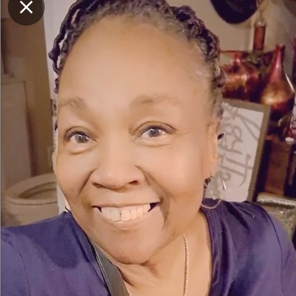 Meet your Posher, Rena - Picture 1 of 1